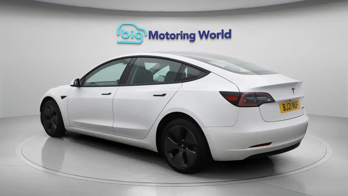 2021-tesla-model-3-e-long-range-4x4-big-5