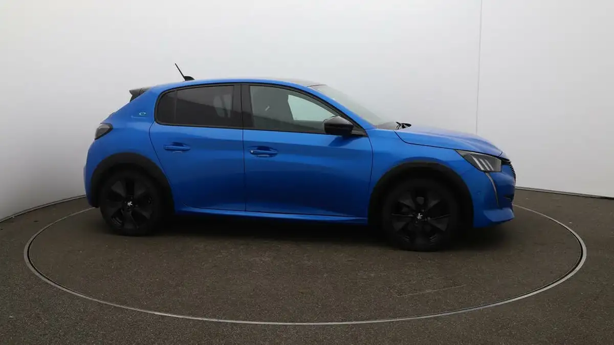 2021-peugeot-208-e-gt-50kwh-big-41