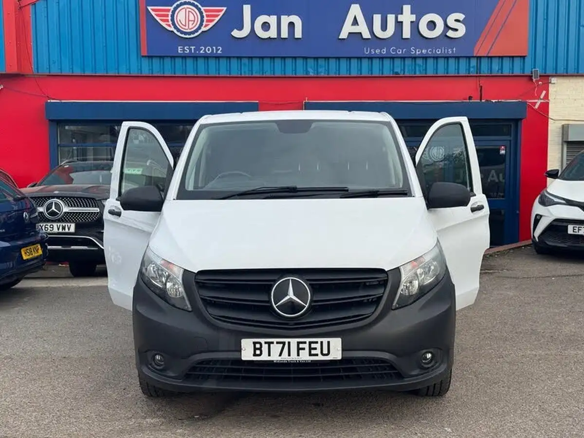 2021-mercedes-benz-vito-20cdi-114-progressive-l2-134bhpeu6dt-panel-1749cc-9g-tronic-big-12