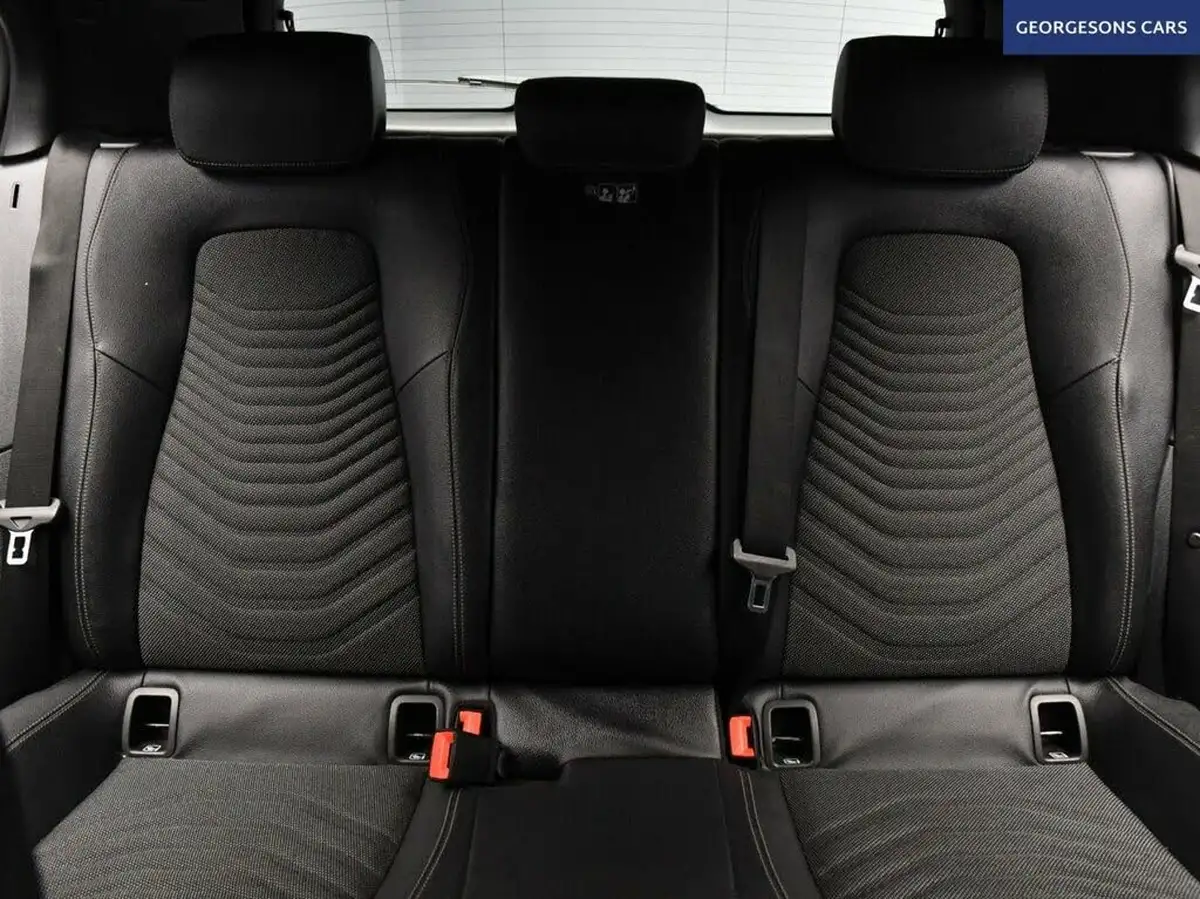 2019-mercedes-benz-a-class-13-a180-se-big-21