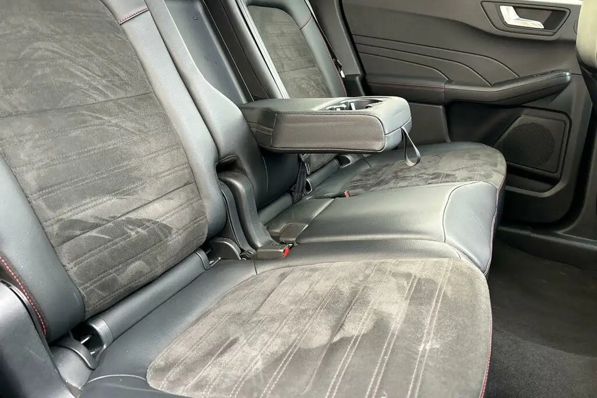 2022-ford-kuga-25t-st-line-x-edition-225ps-phev-big-22