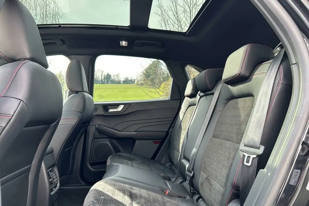 2022-ford-kuga-25t-st-line-x-edition-225ps-phev-big-18