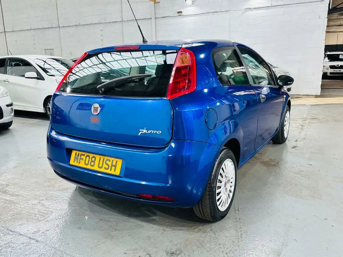 2008-fiat-grande-punto-12-active-white-big-5