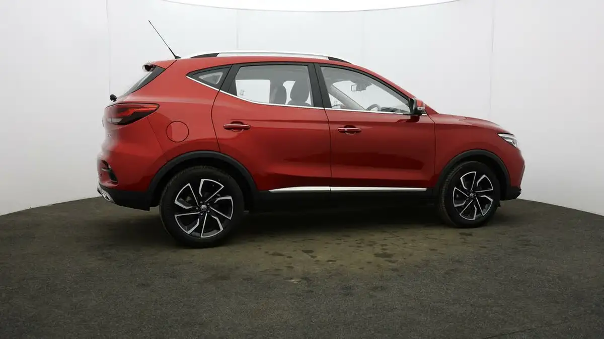 2022-mg-zs-suv-10t-gdi-exclusive-big-47