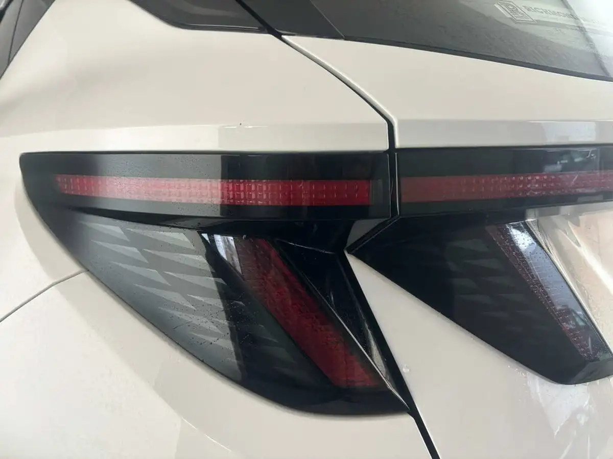 2022-hyundai-tucson-16-t-gdi-se-connect-150ps-big-3