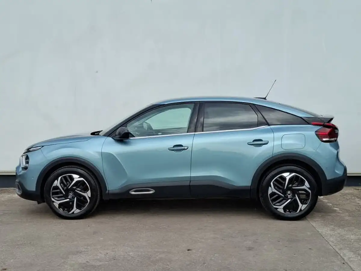 2022-citroen-c4-12-puretech-shine-130ps-big-3