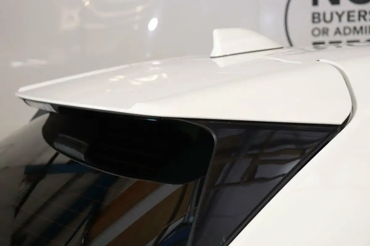 2022-toyota-yaris-cross-15-vvt-i-icon-big-17