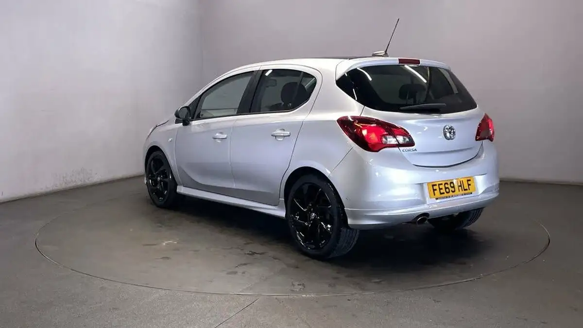 2019-vauxhall-corsa-14i-sri-vx-line-nav-black-90ps-5d-big-5