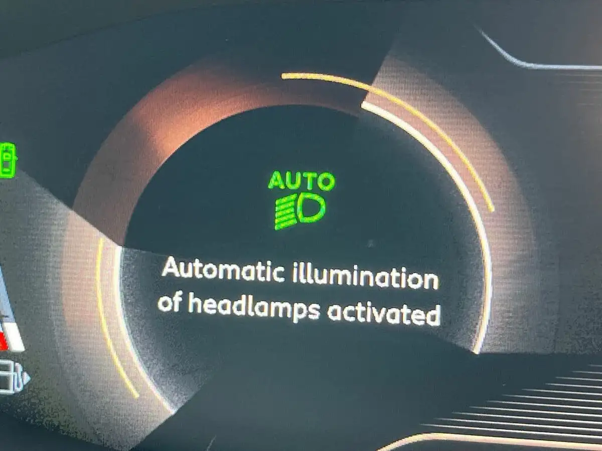 2018-peugeot-3008-suv-15-bluehdi-gt-line-eat8-big-24