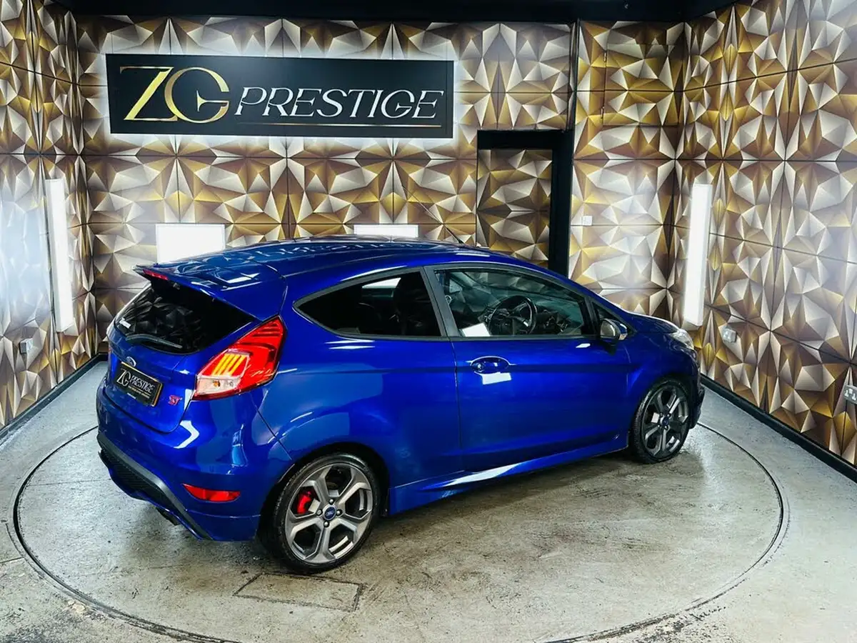 2016-ford-fiesta-16-st-2-3d-big-16
