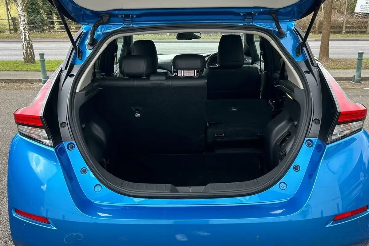 2021-nissan-leaf-e-n-connecta-big-31