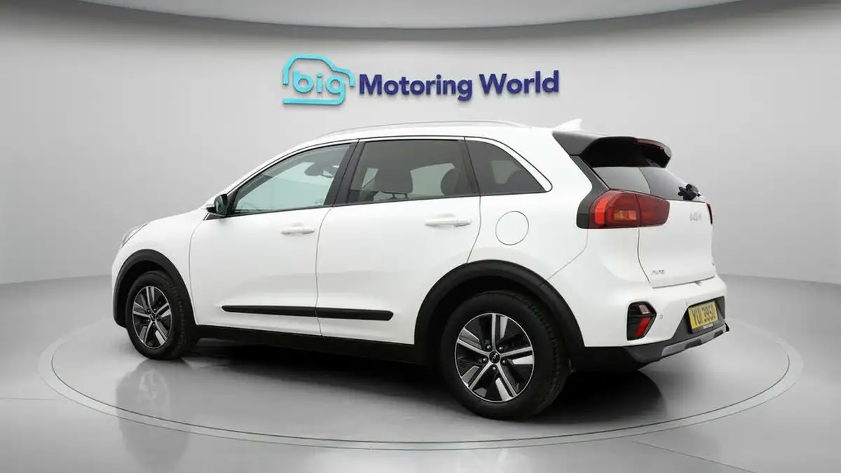 2022-kia-niro-16-gdi-2-139bhp-156kwh-big-4