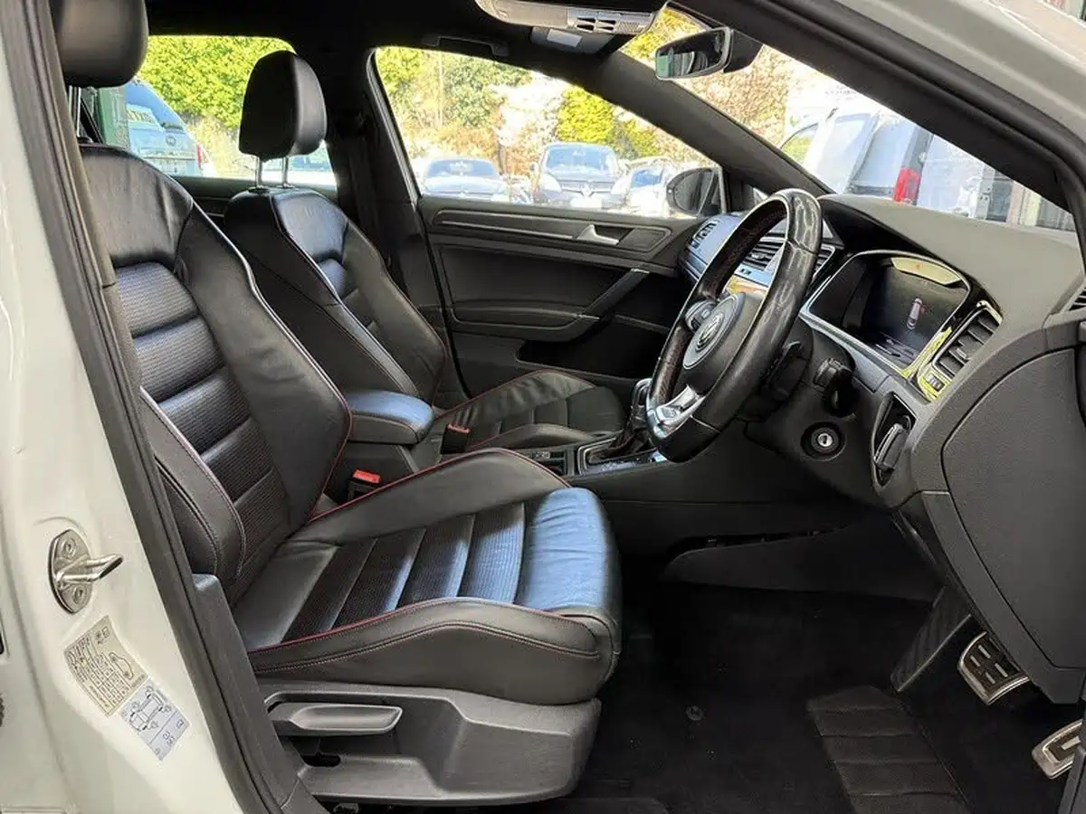2020-volkswagen-golf-20tdi-match-edition-hatchback-dsg-big-24