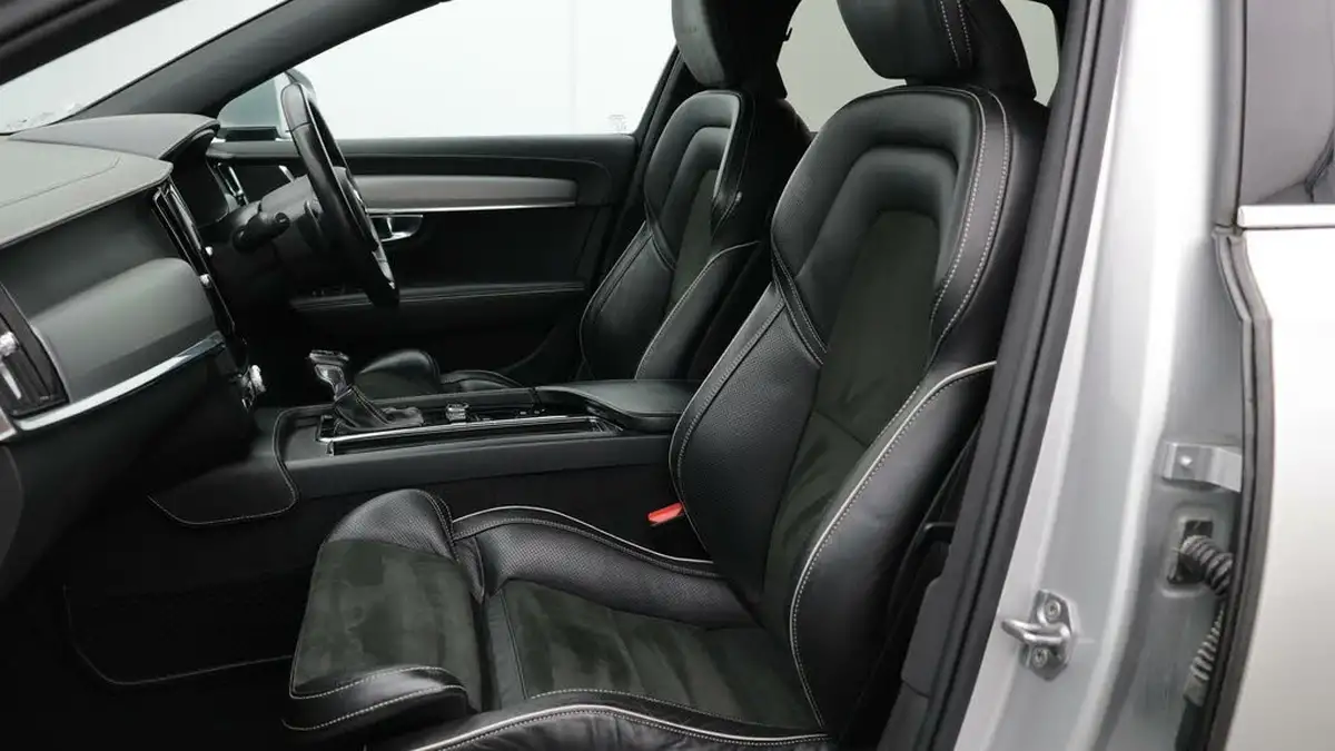 2019-volvo-v90-20td-d4-r-design-big-13