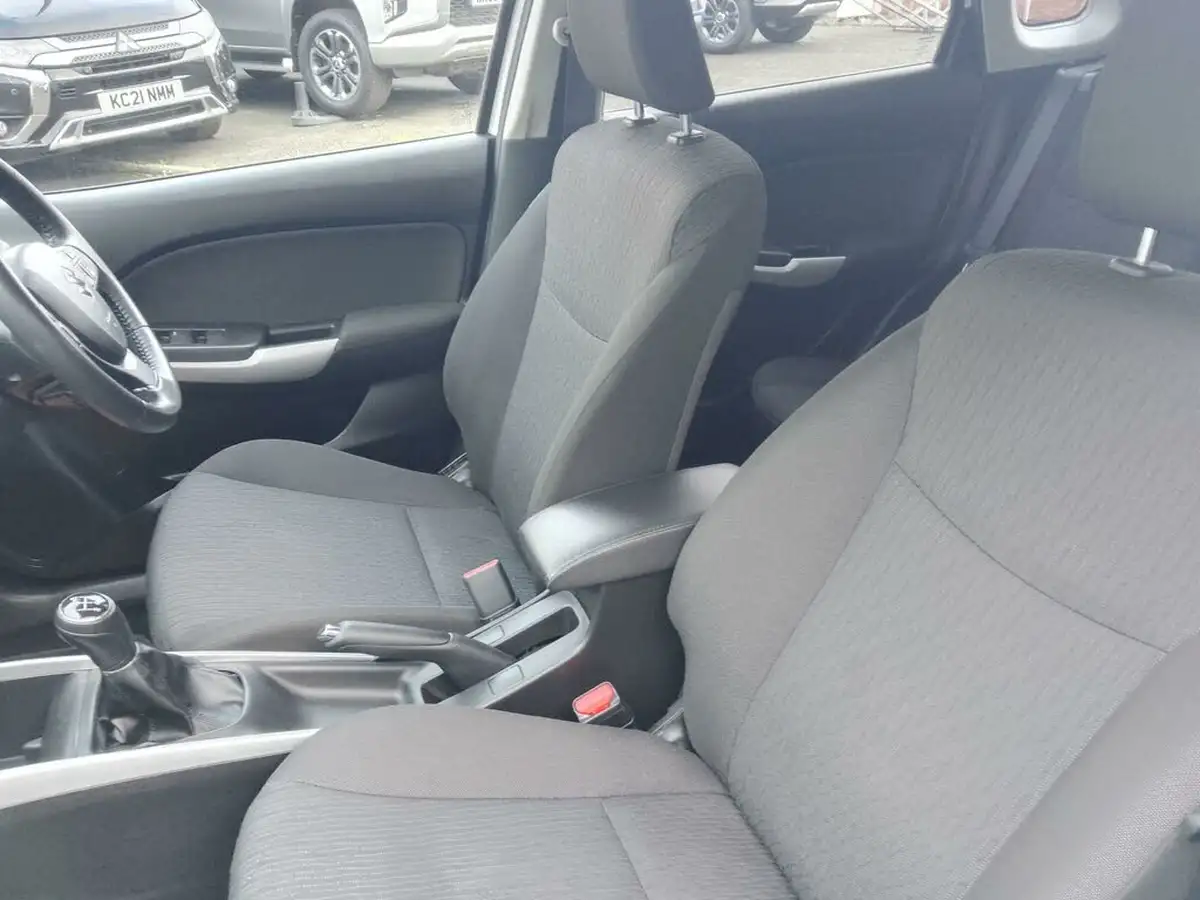 2017-suzuki-baleno-10-boosterjet-sz5-big-27