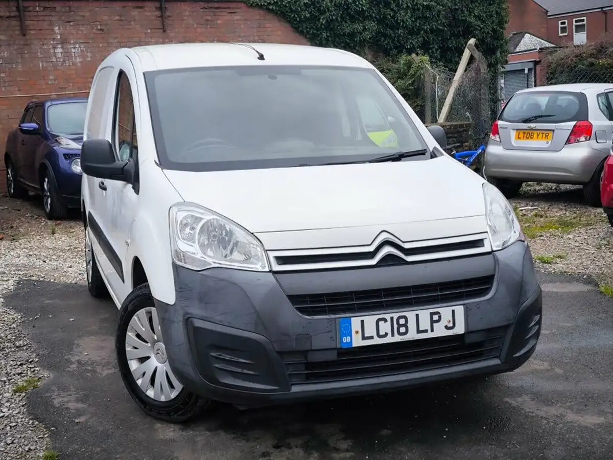 2018-citroen-berlingo-e-l1-635-lx-big-1