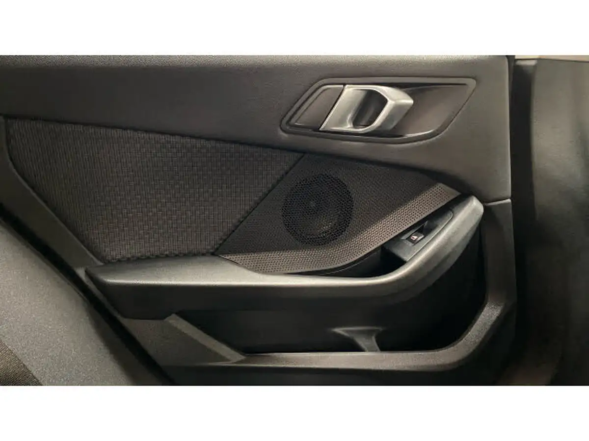 2020-bmw-1-series-15-118i-se-134bhp-big-30
