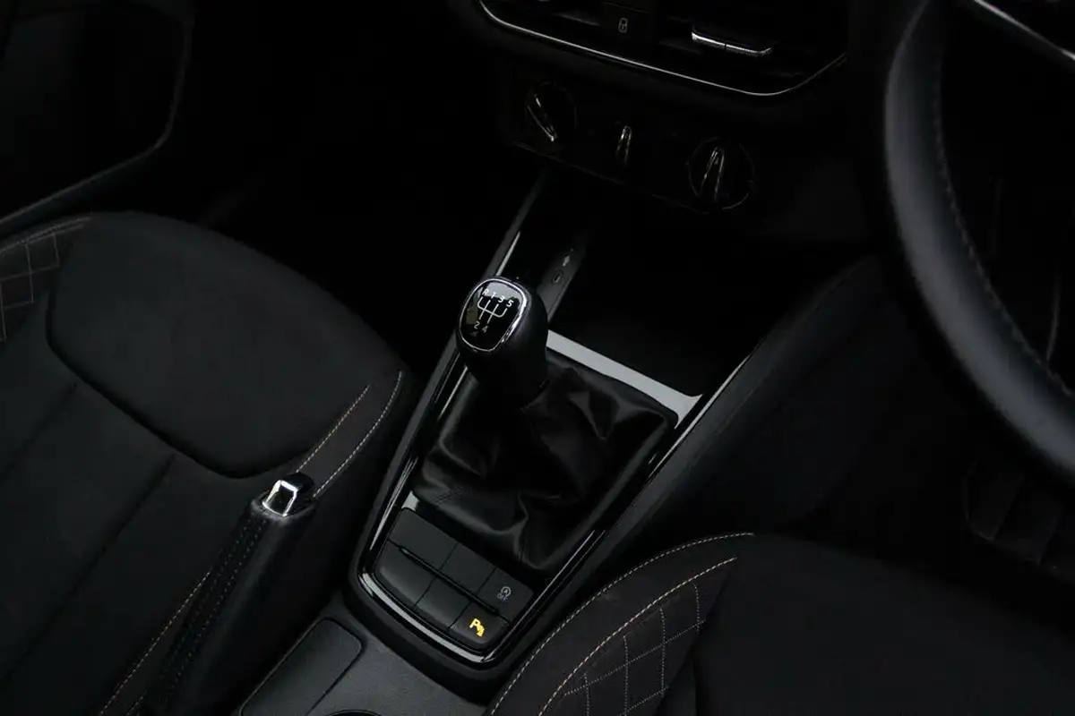 2023-skoda-scala-10-tsi-se-technology-95ps-big-34