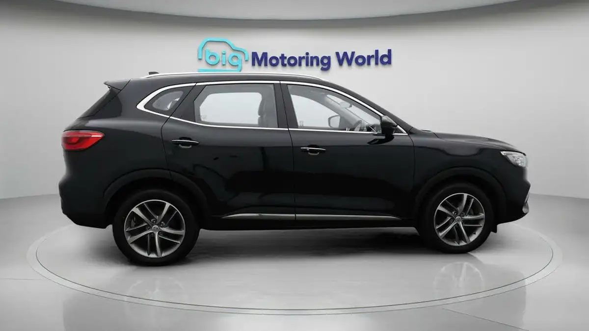 2022-mg-hs-15t-gdi-excite-162ps-dct-big-8