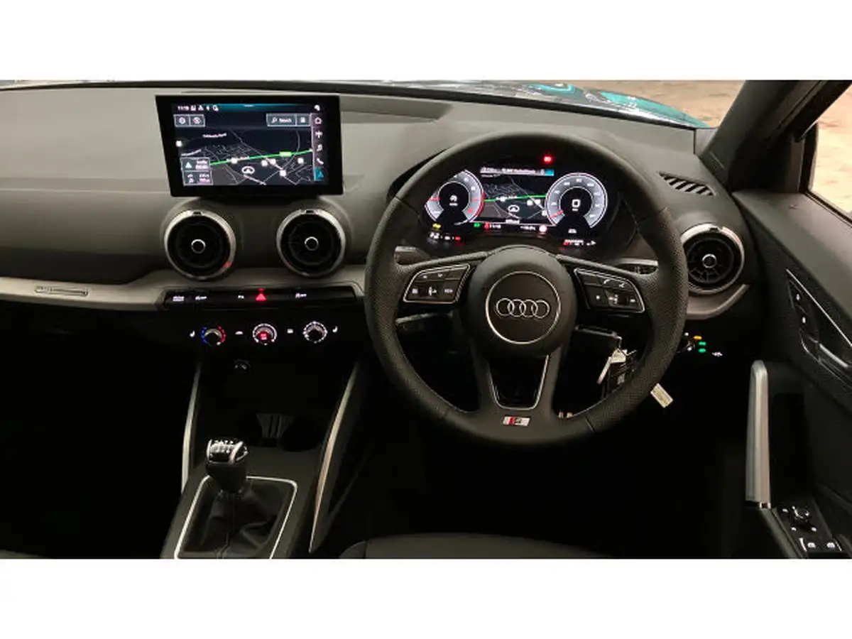 2024-audi-q2-15-35-tfsi-s-line-big-8