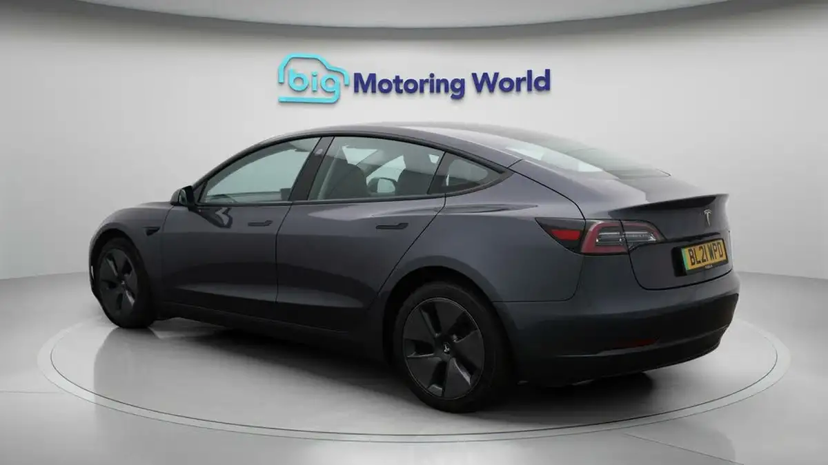 2021-tesla-model-3-e-long-range-4x4-big-5