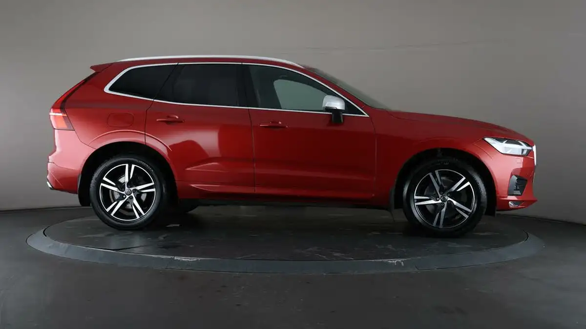 2019-volvo-xc60-20td-d4-r-design-4x4-ss-geartronic-big-52