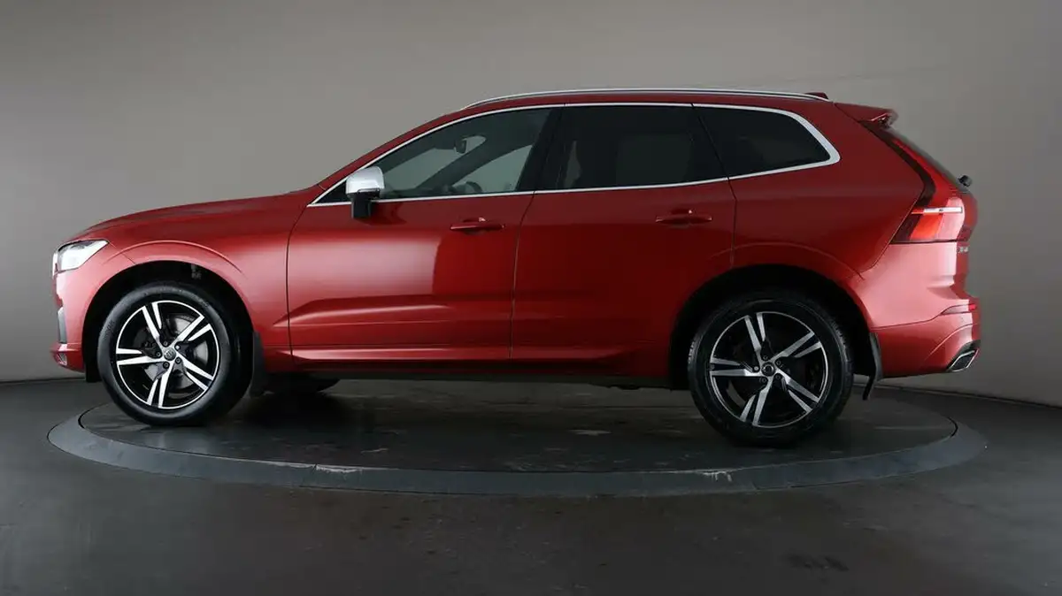 2019-volvo-xc60-20td-d4-r-design-4x4-ss-geartronic-big-28