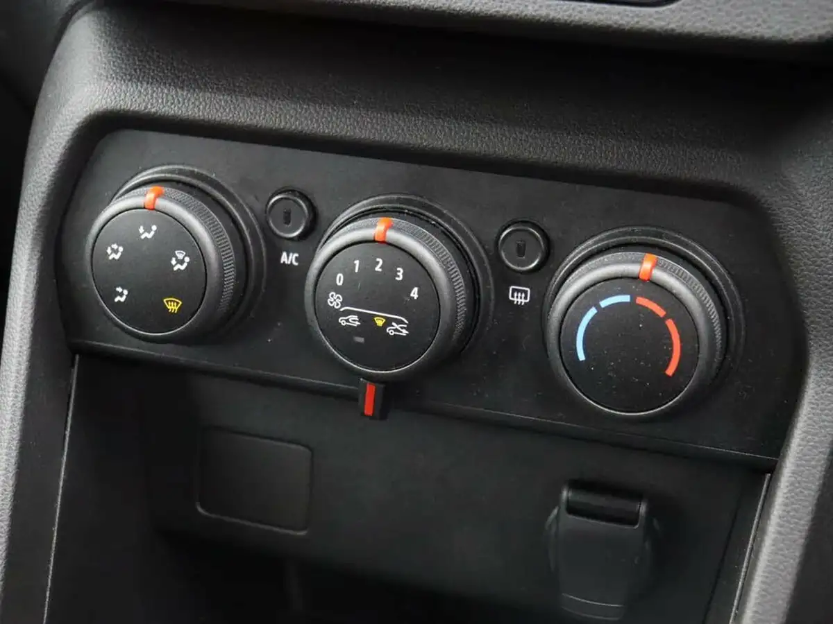 2023-dacia-sandero-stepway-10-tce-expression-90bhp-big-27