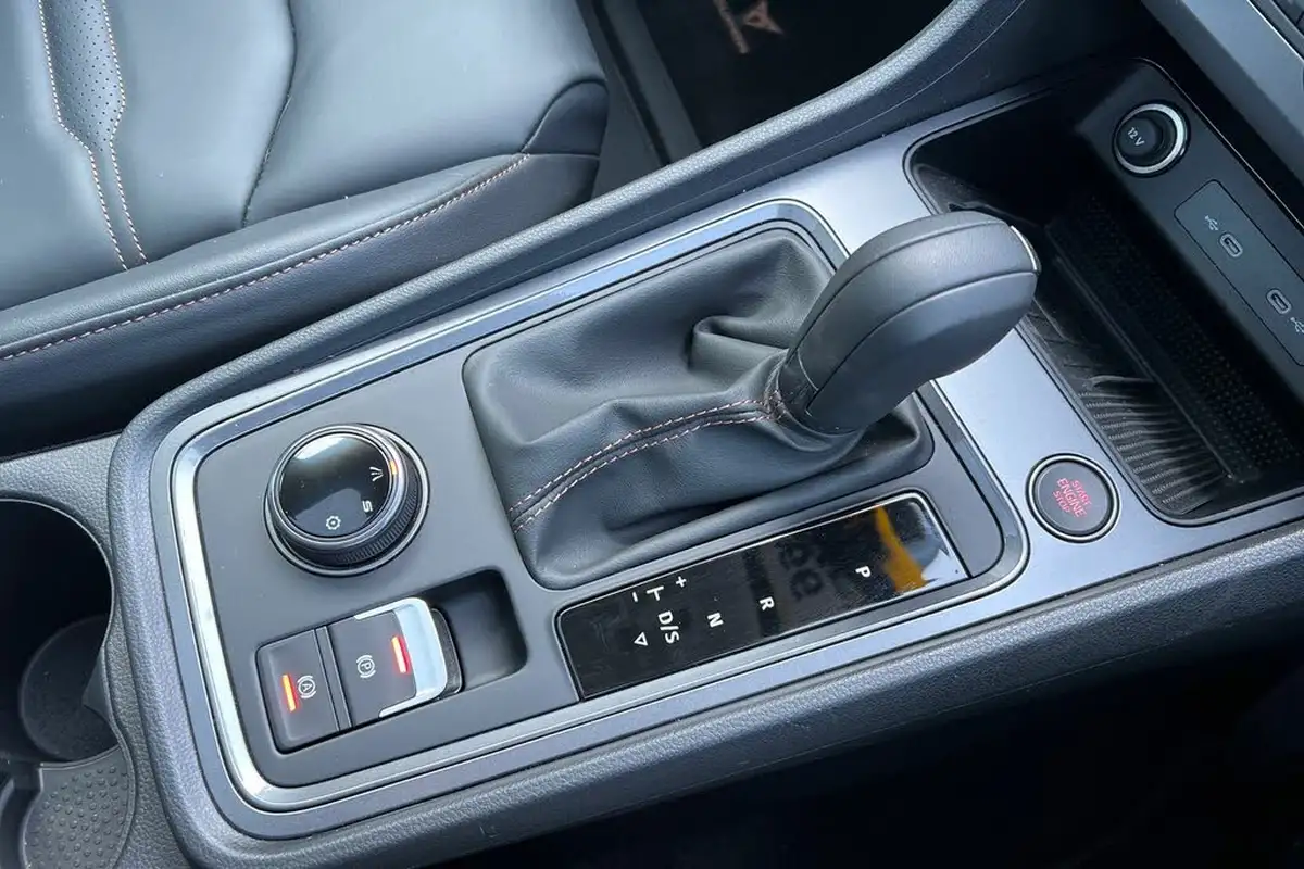 2024-cupra-ateca-15-ecotsi-v2-big-11