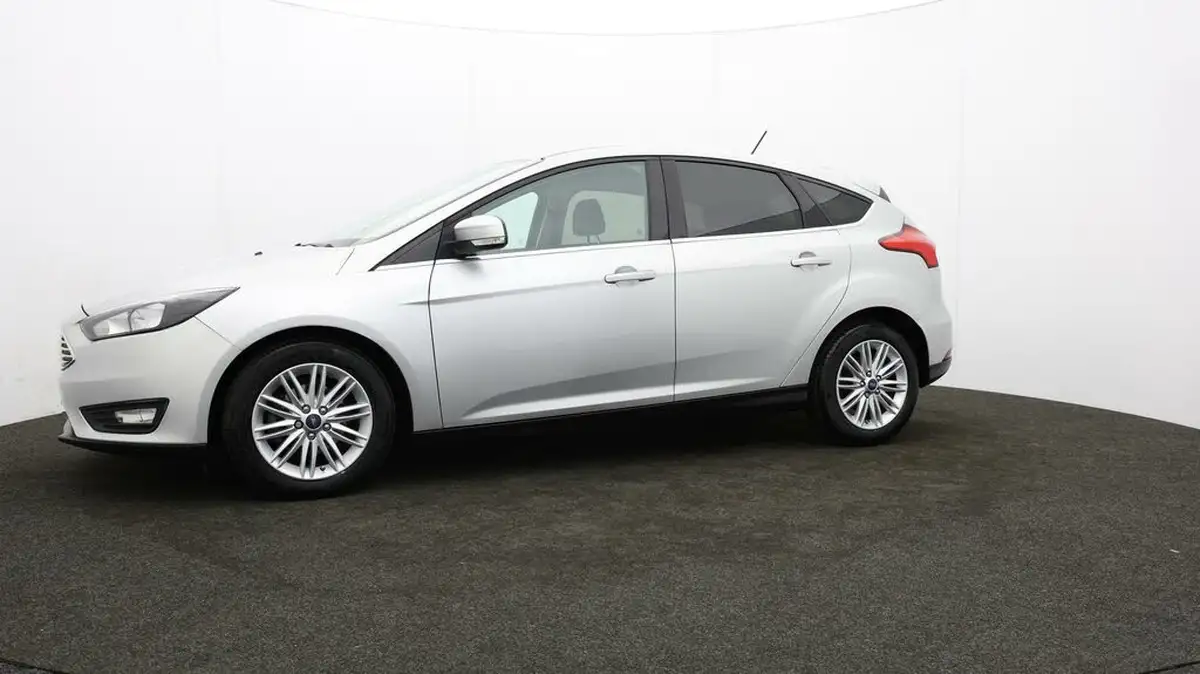 2018-ford-focus-10t-zetec-edition-125ps-hatchback-auto-big-55