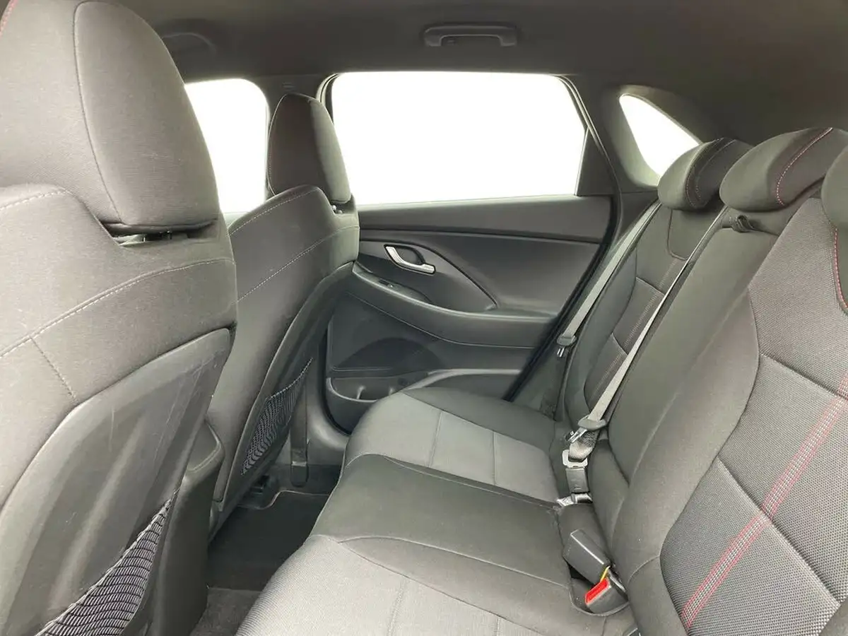 2022-hyundai-i30-15-t-gdi-n-line-hatchback-big-10