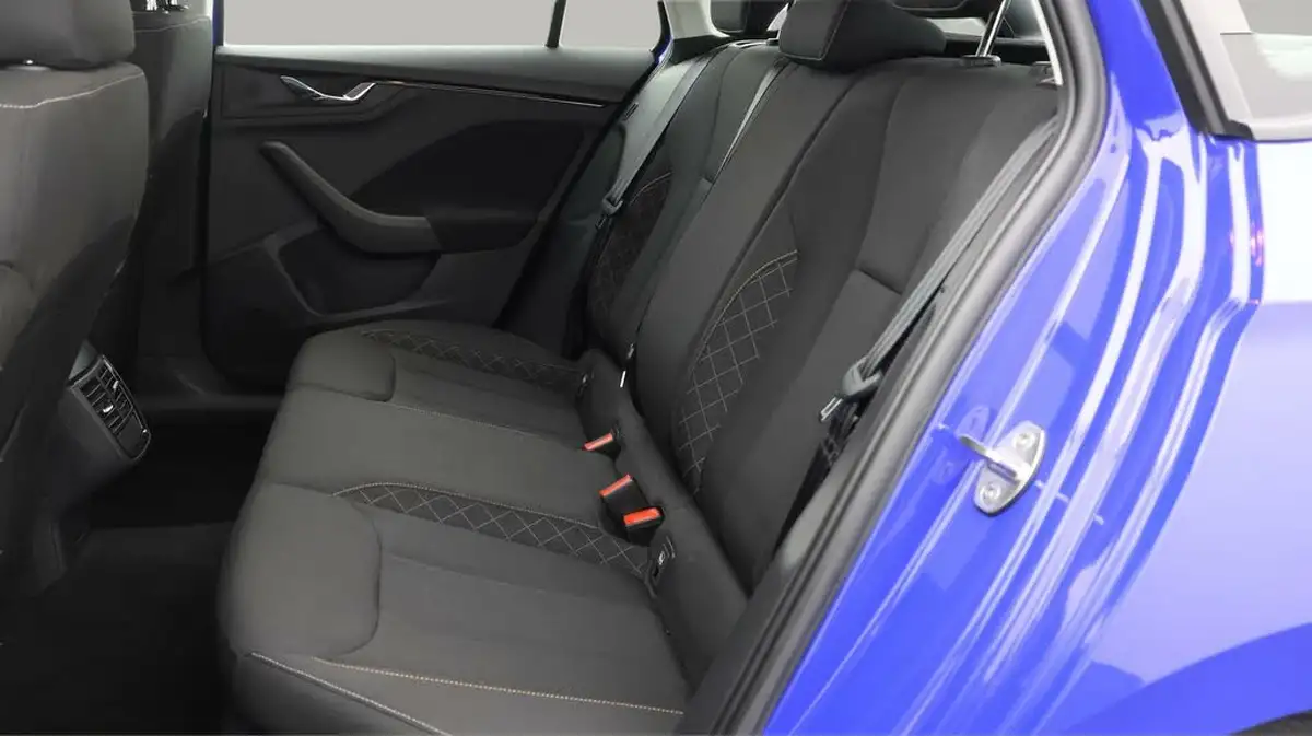 2021-skoda-kamiq-10-tsi-se-95ps-big-15