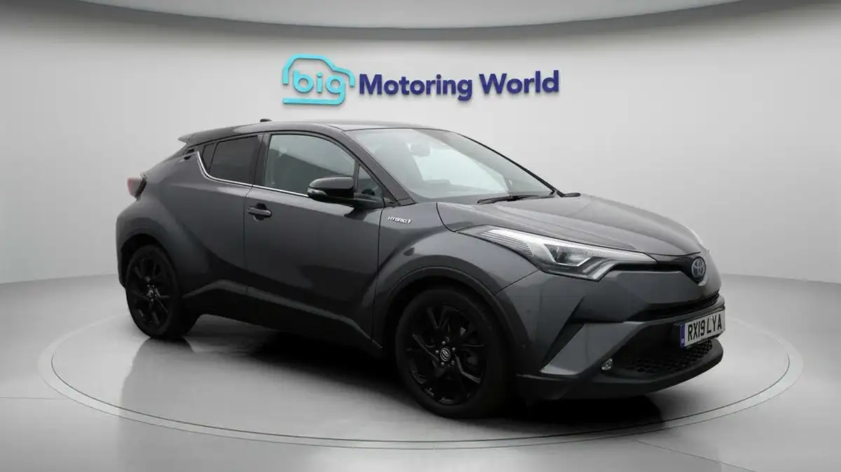 2019-toyota-c-hr-18-vvt-i-dynamic-big-1