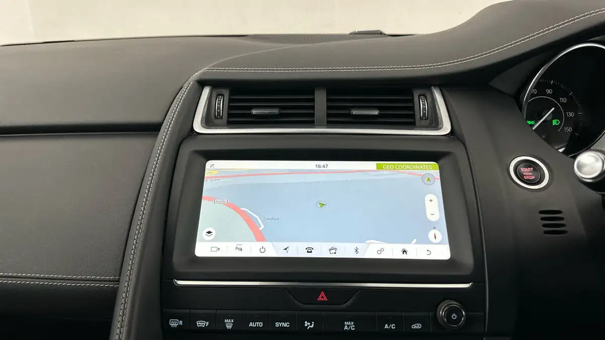 2019-jaguar-e-pace-20-i4d-r-dynamic-s-180ps-awd-auto-big-11