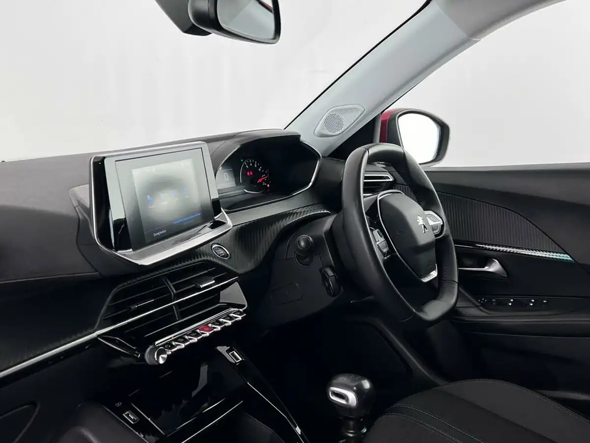 2021-peugeot-2008-suv-12-puretech-allure-100bhp-big-14