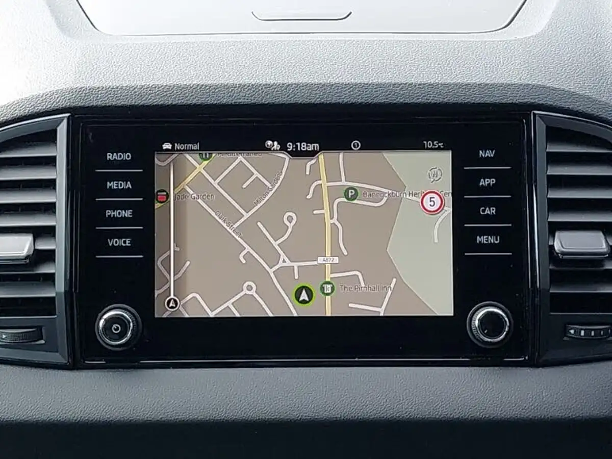 2024-skoda-karoq-20-tsi-sportline-big-10