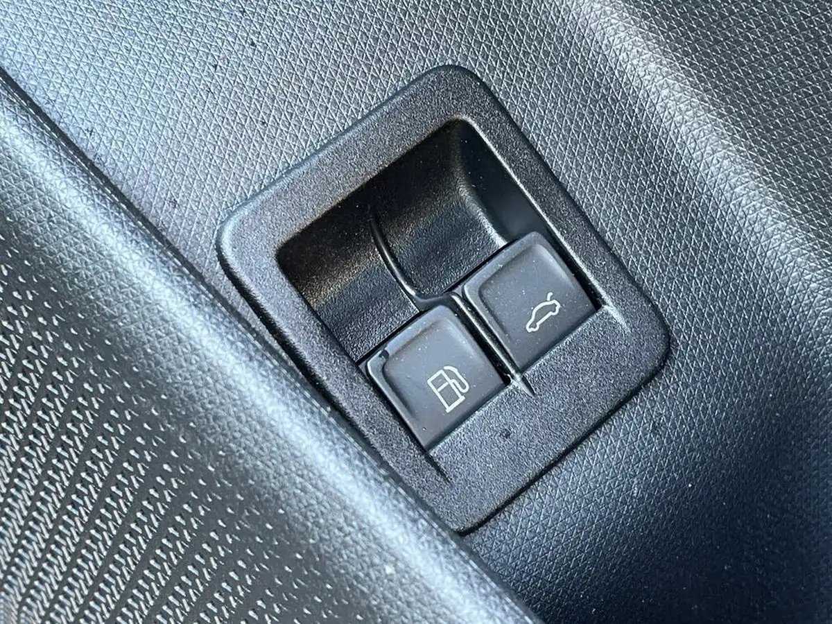 2025-cupra-terramar-15-e-hybrid-vz-first-edition-big-37