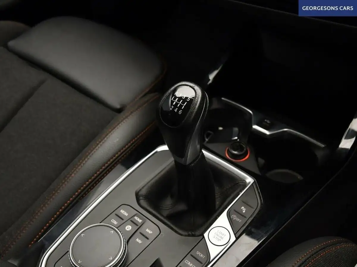 2022-bmw-1-series-15td-116d-sport-big-31