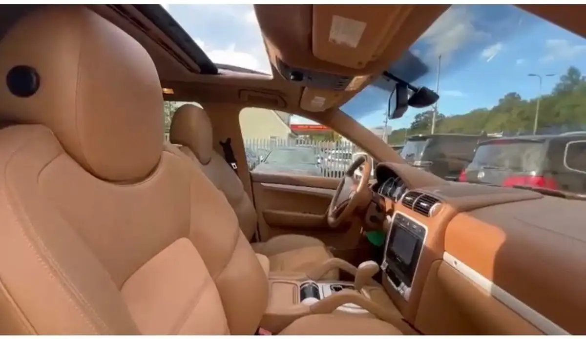 2010-porsche-cayenne-big-16