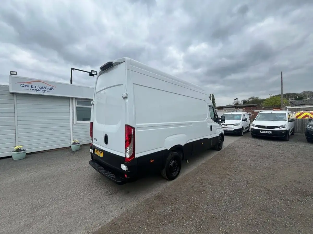 2021-iveco-daily-s-class-23td-35s14v-business-3520mm-h2-136pseu6dt-big-9