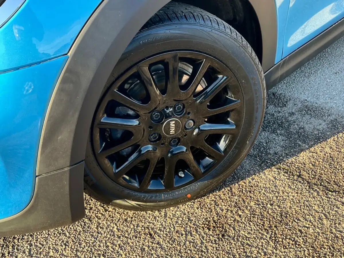 2018-mini-cooper-15-cooper-series-ii-ss-hatchback-3d-big-2