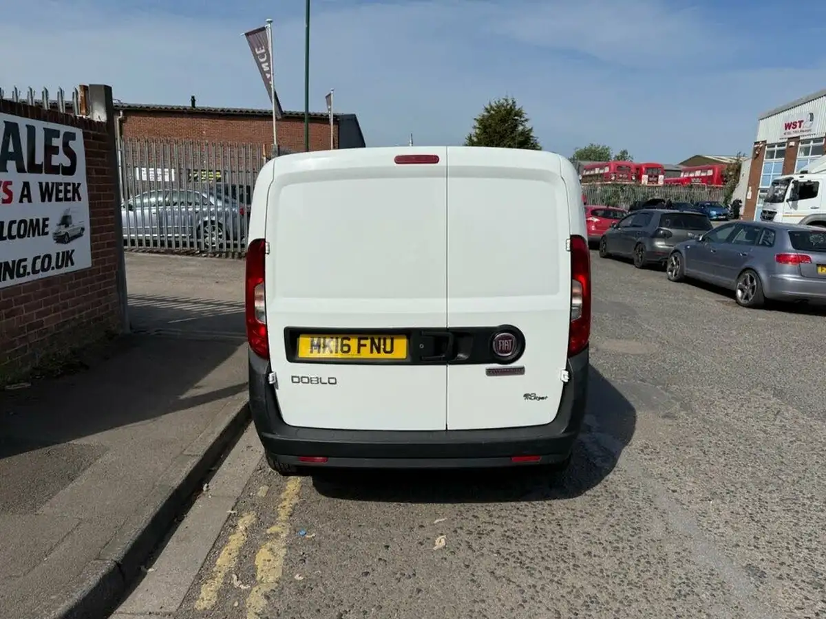 2015-fiat-doblo-cargo-13td-v-l1-refrigerated-van-big-5