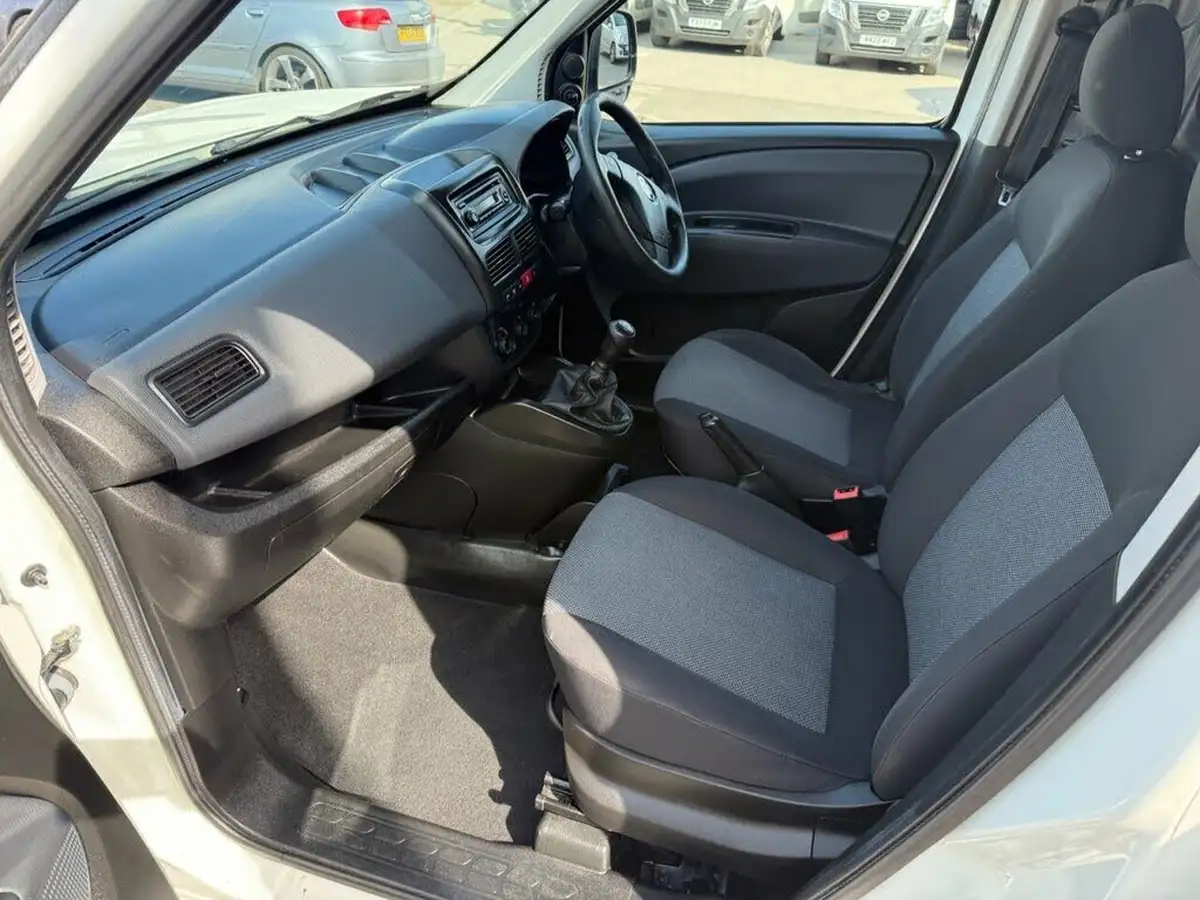 2015-fiat-doblo-cargo-13td-v-l1-refrigerated-van-big-33