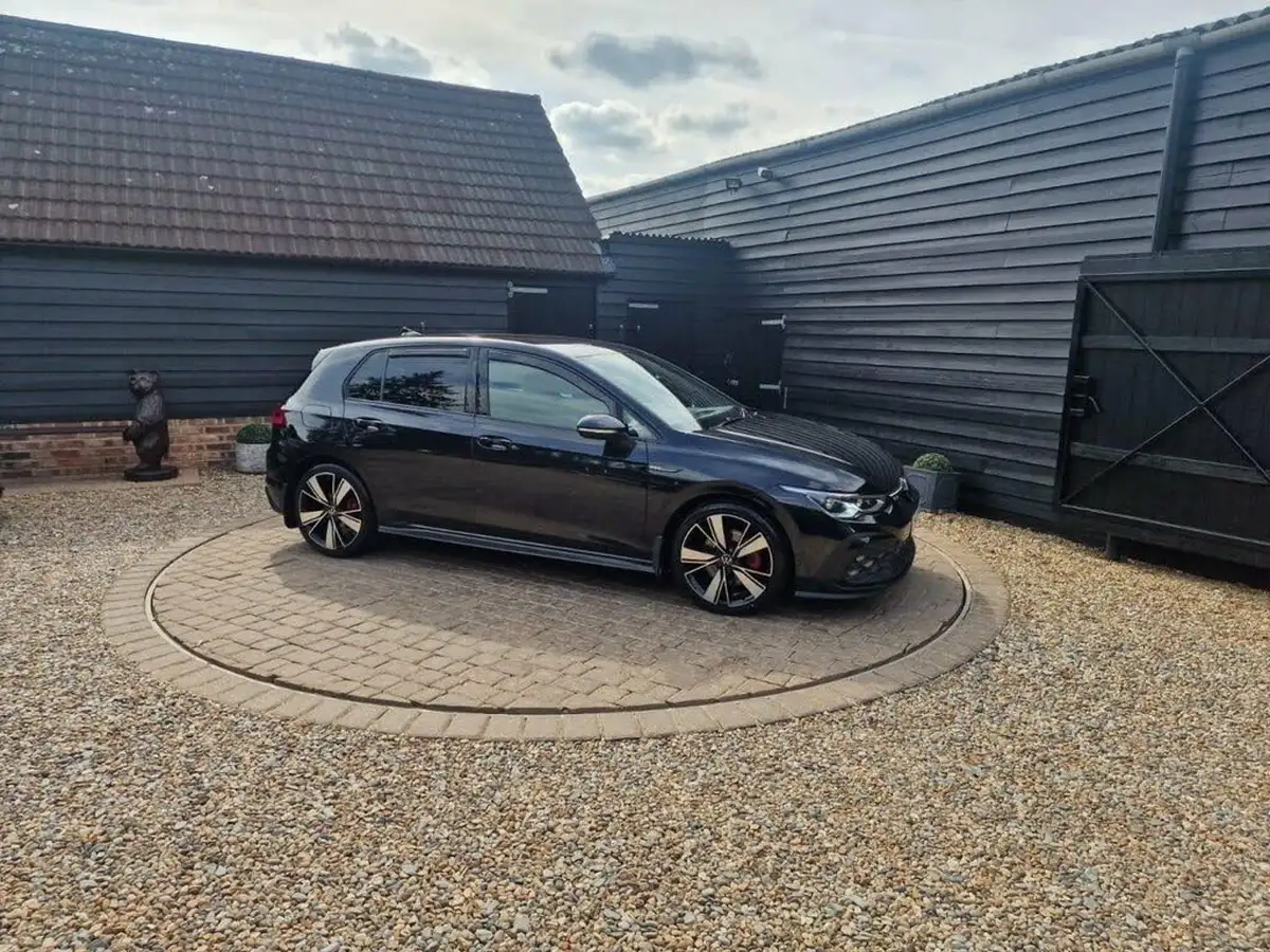 2021-volkswagen-golf-20tdi-gtd-big-36