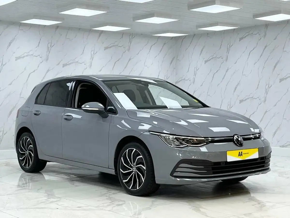 2024-volkswagen-golf-10-tsi-life-hatchback-big-7