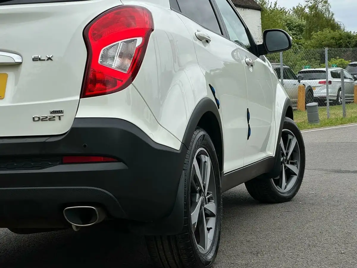 2019-kgm-ssangyong-korando-22td-elx-big-15
