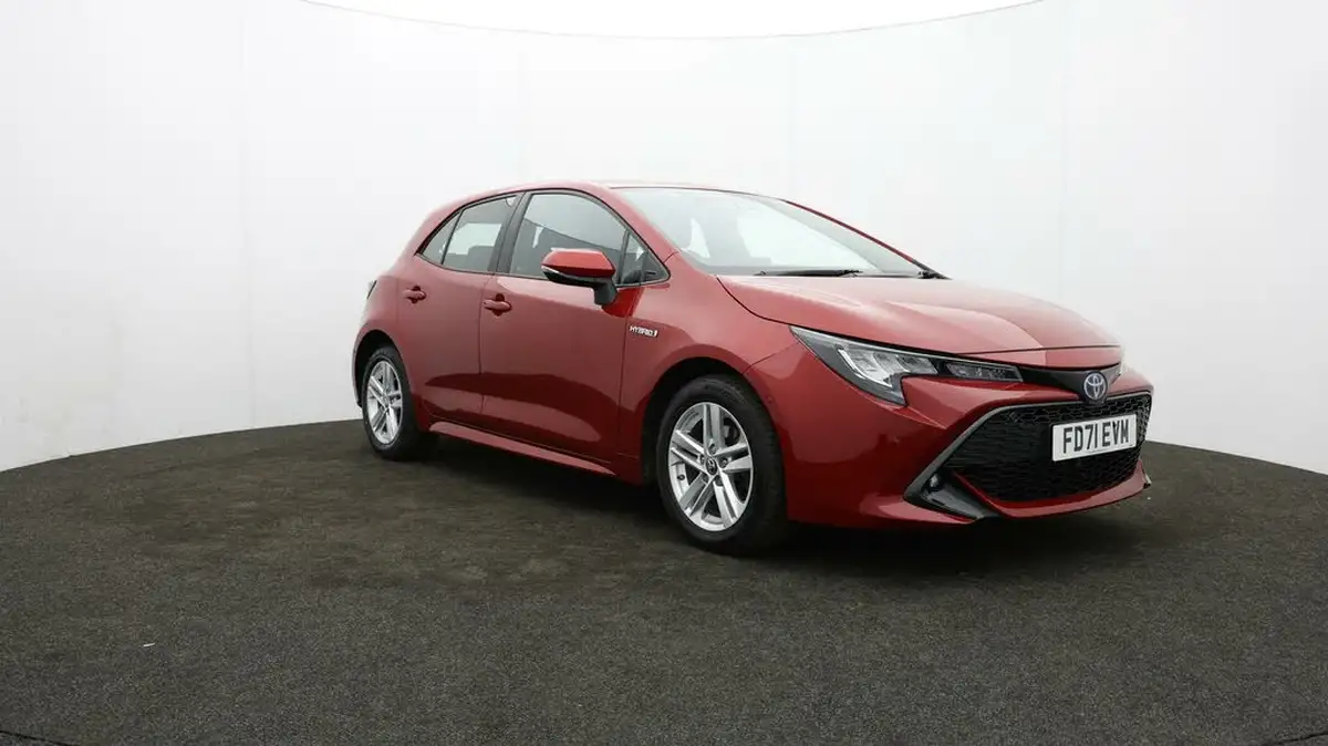 2022-toyota-corolla-18-vvt-i-icon-tech-trk-hatchback-5d-big-47