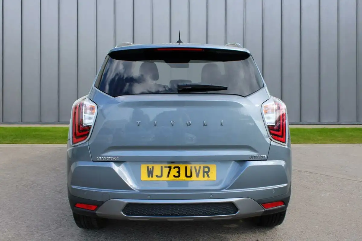 2023-kgm-ssangyong-tivoli-15-ultimate-big-6