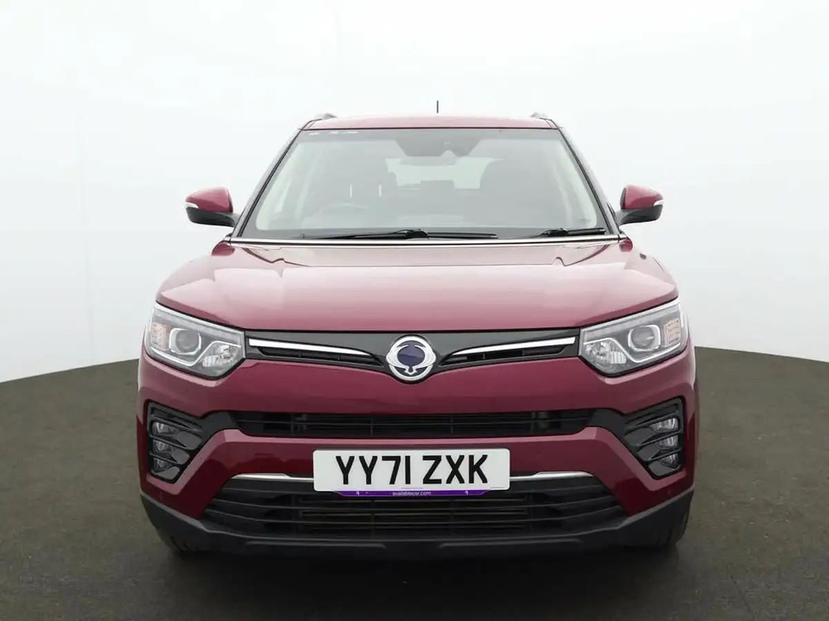2022-kgm-ssangyong-tivoli-15-ultimate-auto-big-1