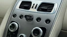 2014-aston-martin-vanquish-small-25